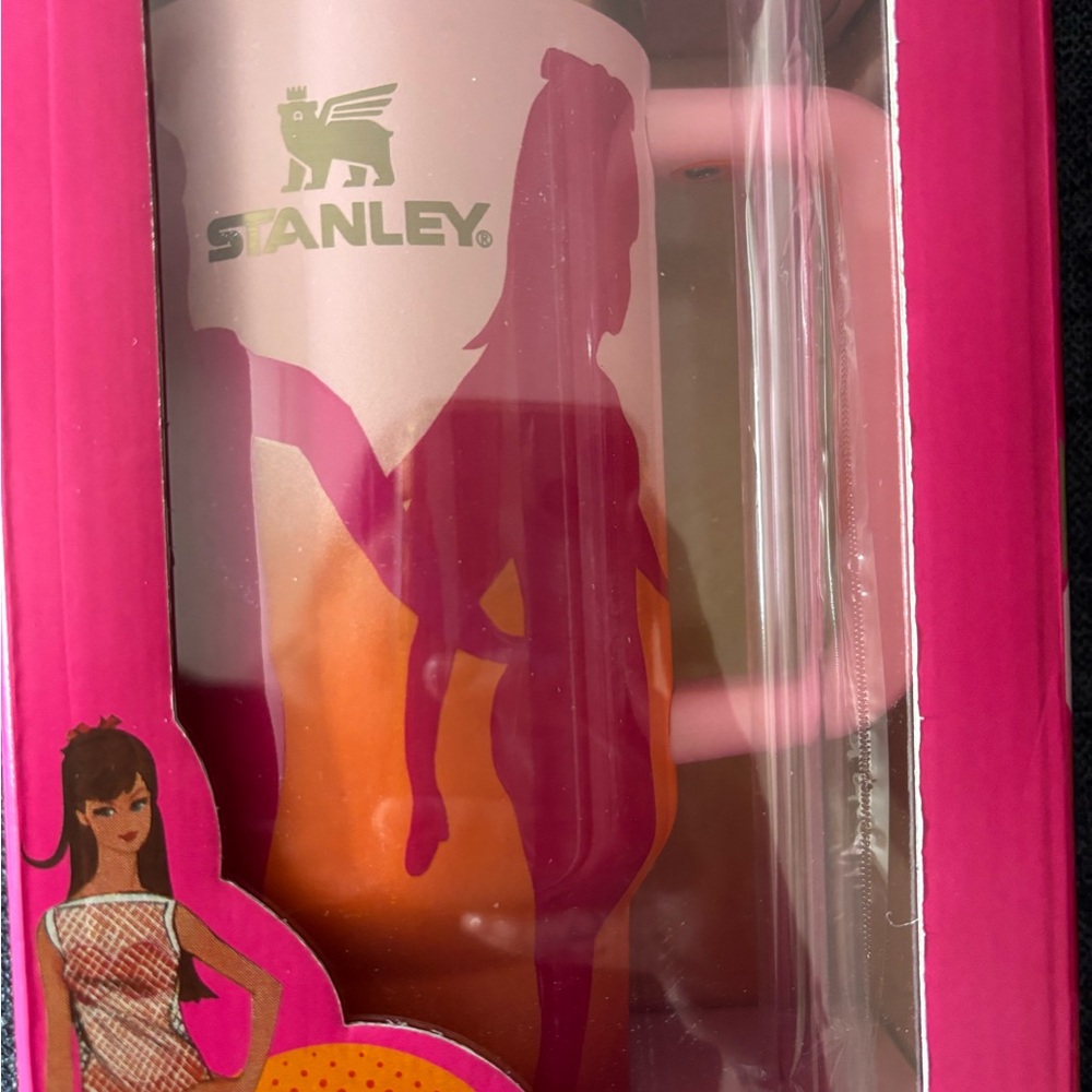 Stanley X Barbie Twist ‘N Turn FLOWSTATE H2.0 40 oz Pink Tumbler BNIB - Picture 5 of 15